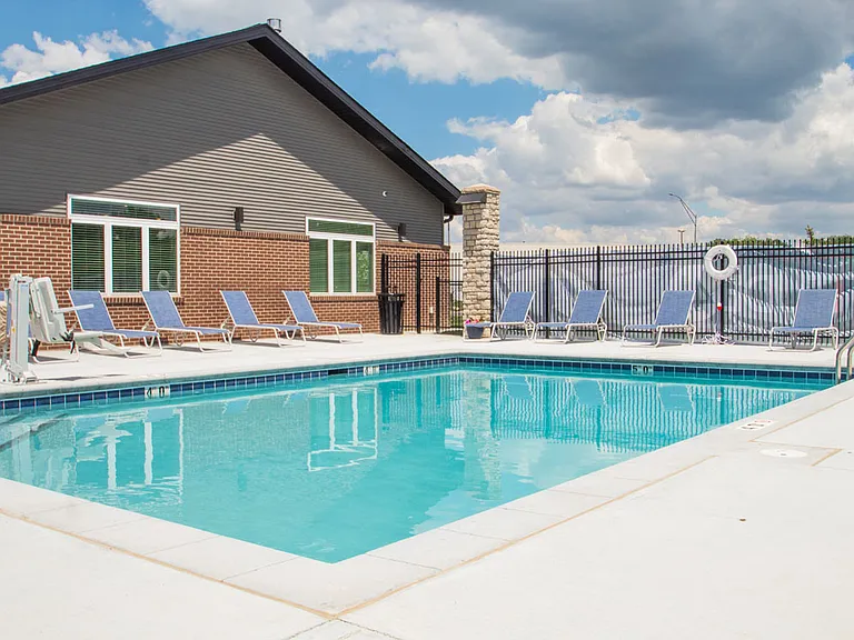 Latitude 41 — Photo 14