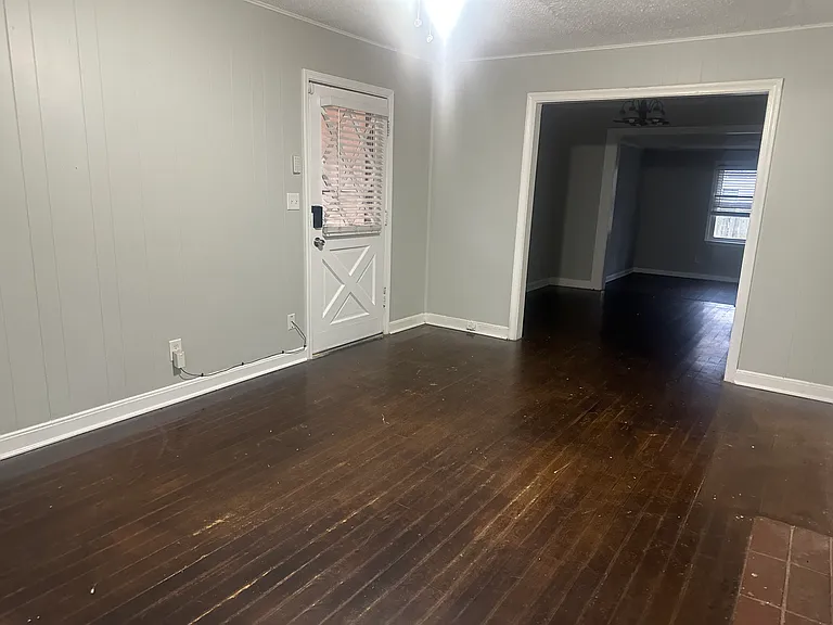 3909 Cypress Ave SW — Photo 6