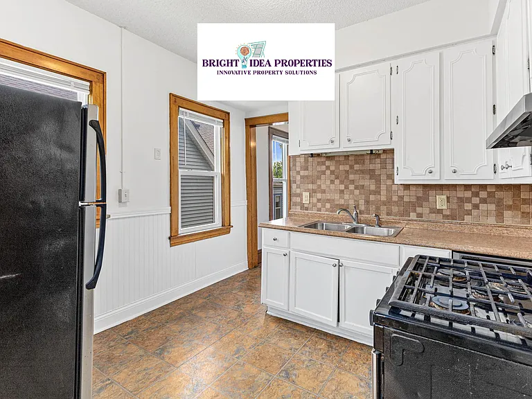 3114 Morgan Ave N — Photo 5