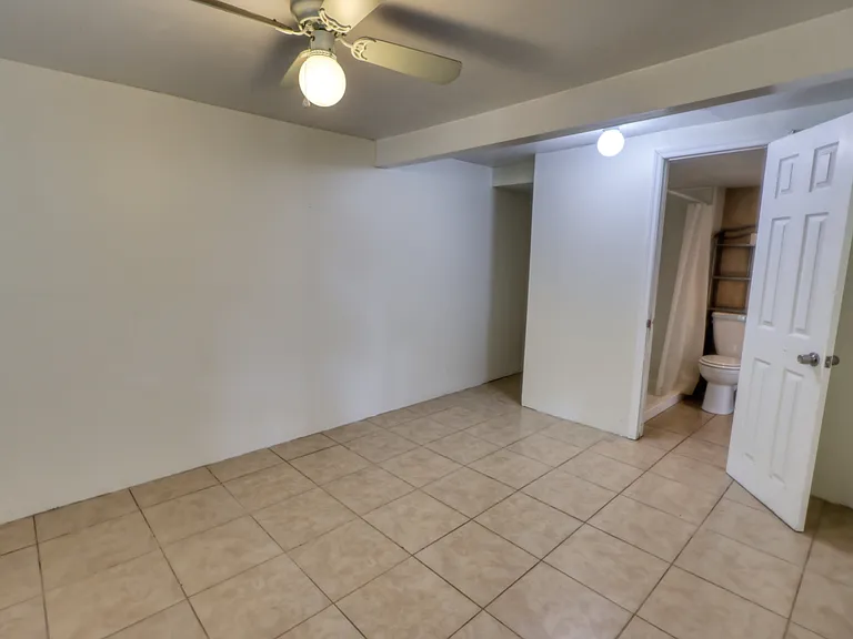 3035 Melton St N #1/2 — Photo 16