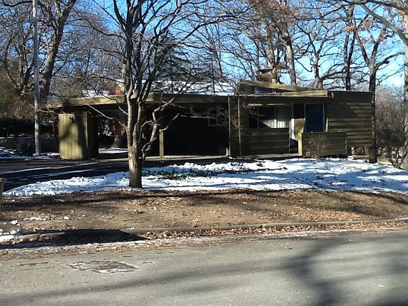 Curbside view from driveway 