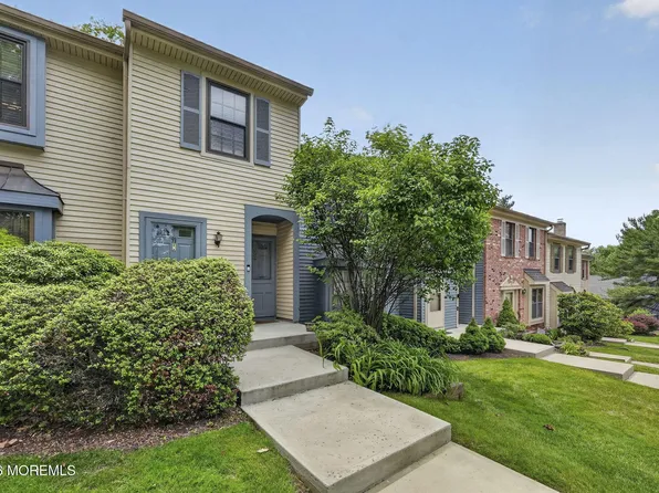 90 Deptford Court, Matawan, NJ 07747