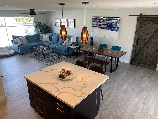 3 bed, 1282 sqft, $2,695 — Photo 4