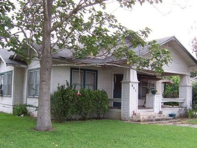 521 E Mountain St, Seguin, TX, 78155