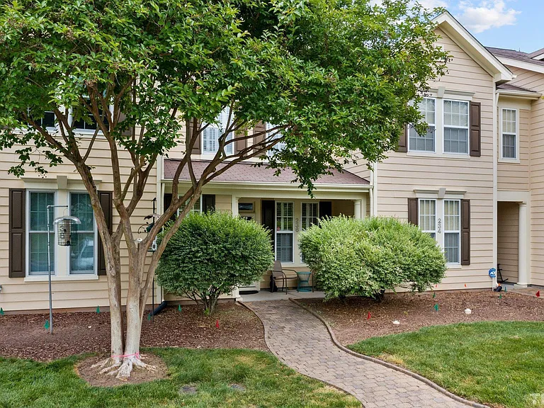 236 Duck Mill Cir — Photo 4
