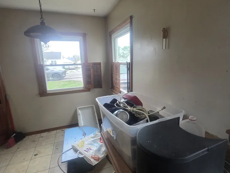 1828 W Leafland Ave — Photo 30