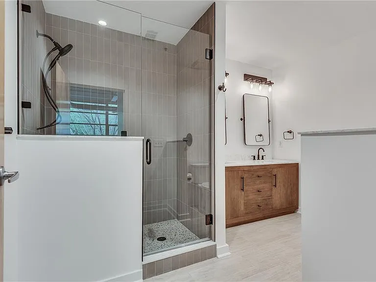 400 Village Pkwy NE #202 — Photo 27