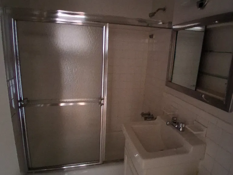 300 E 2nd St #1L — Photo 12