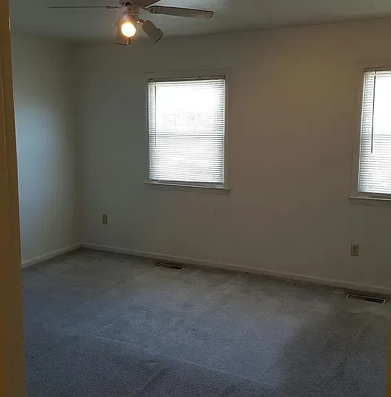 1862 Abbey Ln — Photo 7