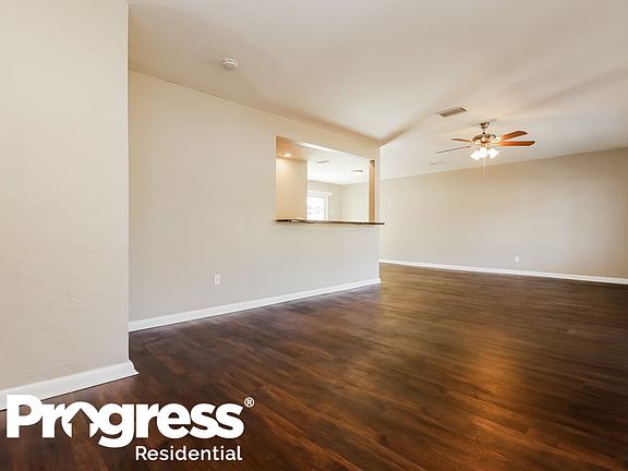 4th image of 282 40th Ave NE