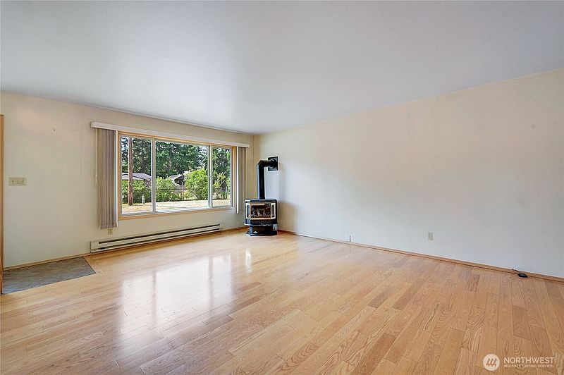 5th image of 181 Hayden Street