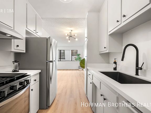 2nd image of 4723 Beverly Blvd #U1