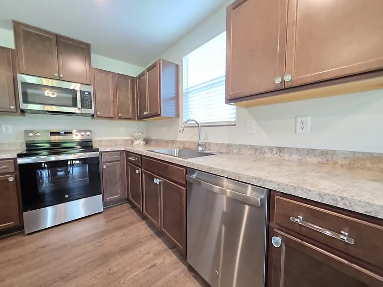 38493 Barberry St — Photo 11