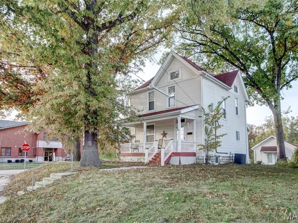 3302 College Ave, Alton, IL 62002