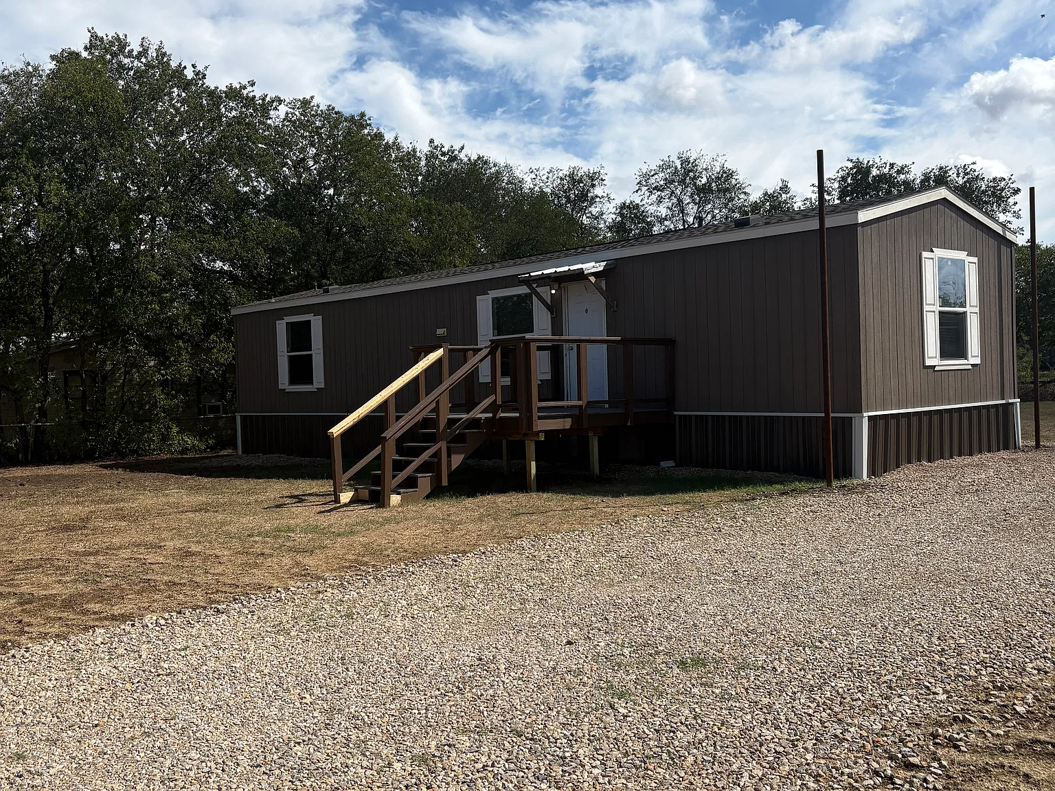 2 bed, 849 sqft, $1,400 — Photo 1