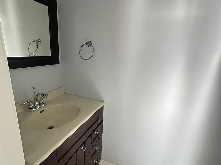 1184 E Candlenut Ln #1184 — Photo 4