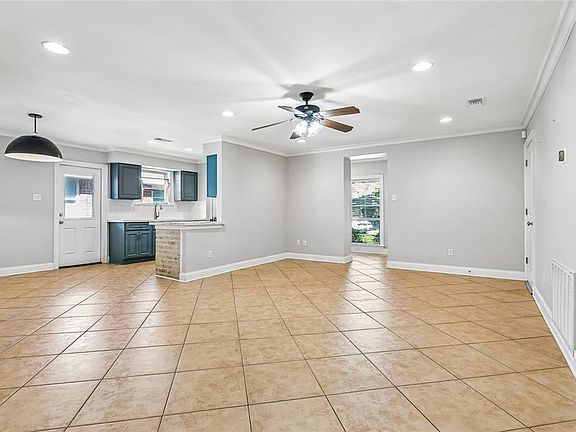 5th image of 4820 Jasper St