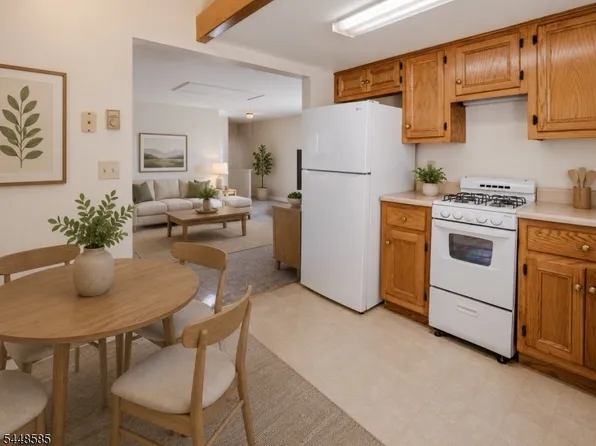 88 Trinity St, Newton, NJ 07860