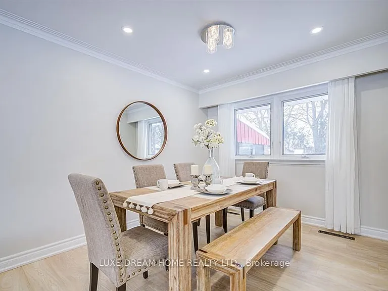 834 Law St — Photo 7
