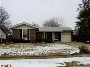 11911 Cato Dr, Florissant, MO
