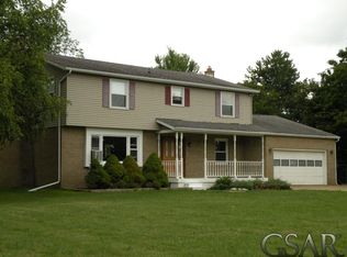 825 W Dewey Rd, Owosso, MI 48867