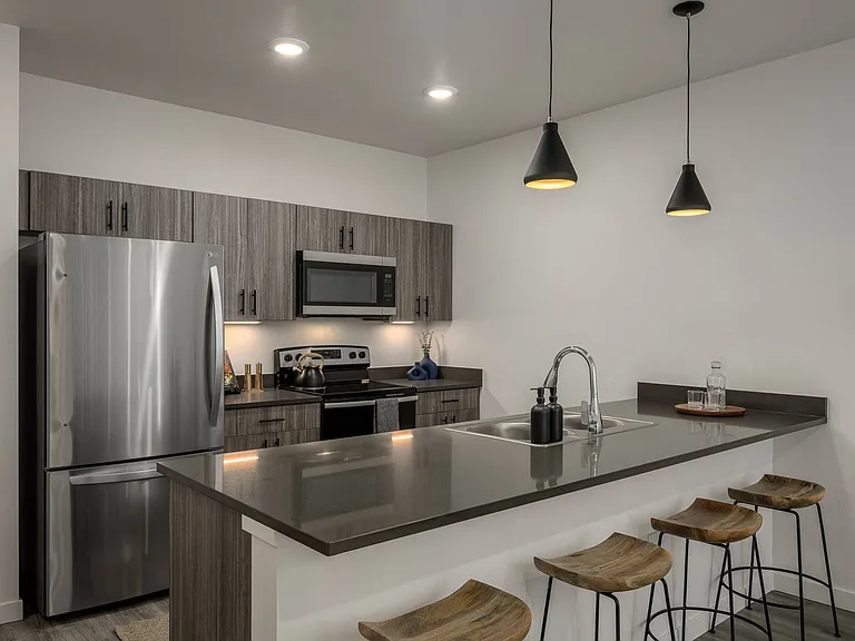 Crosshatch Apartments — Photo 12