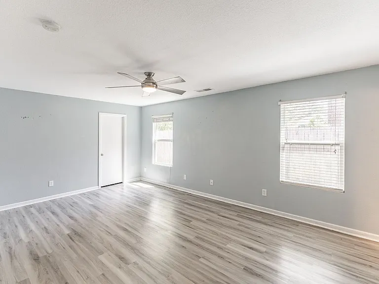 163 Sedgewick Dr — Photo 15