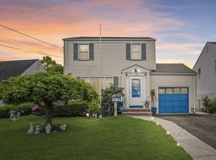 1733 Valley Rd, Linden, NJ 07036
