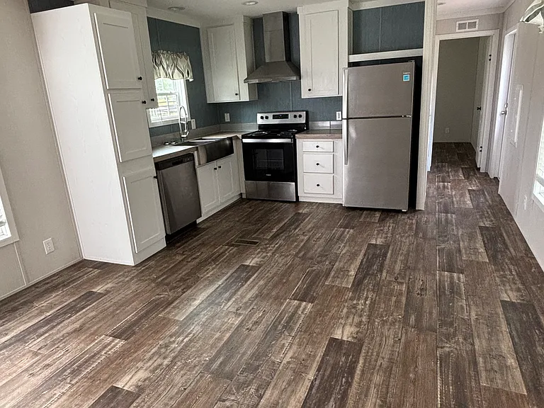 688 Lee Road 120 — Photo 3