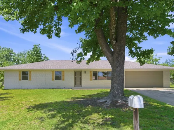 2006 S 16th St, Rogers, AR 72758