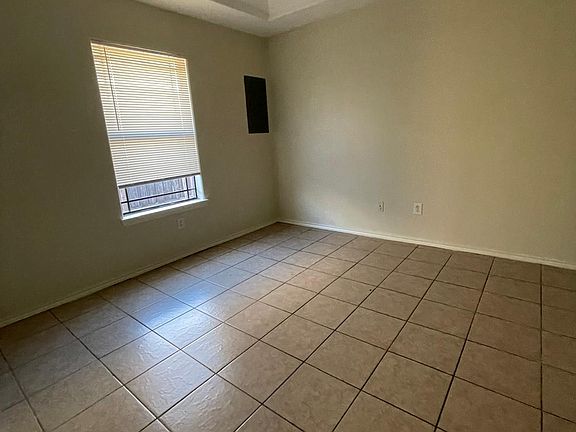 5th image of 1806 S Ironwood St APT D