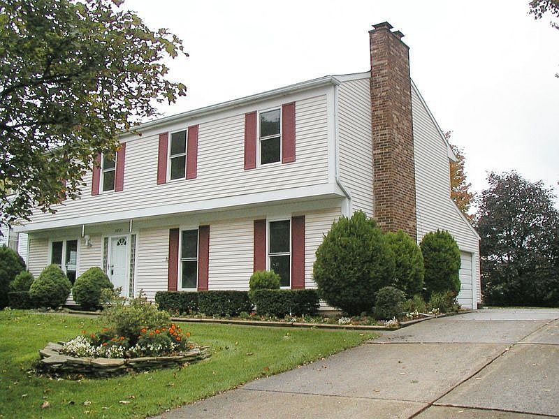 1st image of 5801 Kingsfield Dr