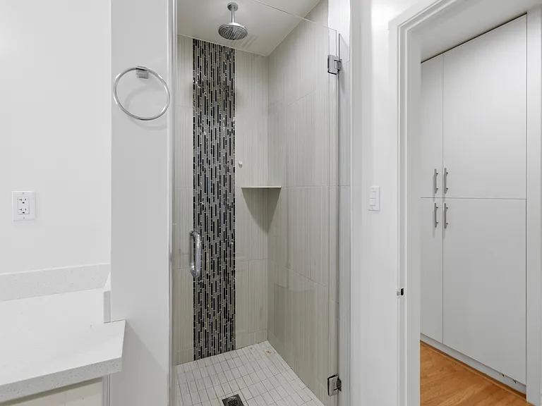 1808 Fern Ln — Photo 23