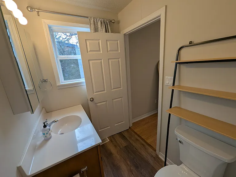 25.5 Woodrow Ave — Photo 28