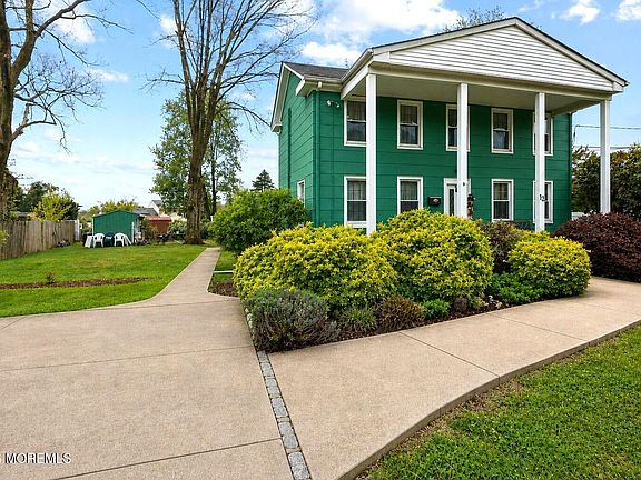 2nd image of 12 Willow Brook Road