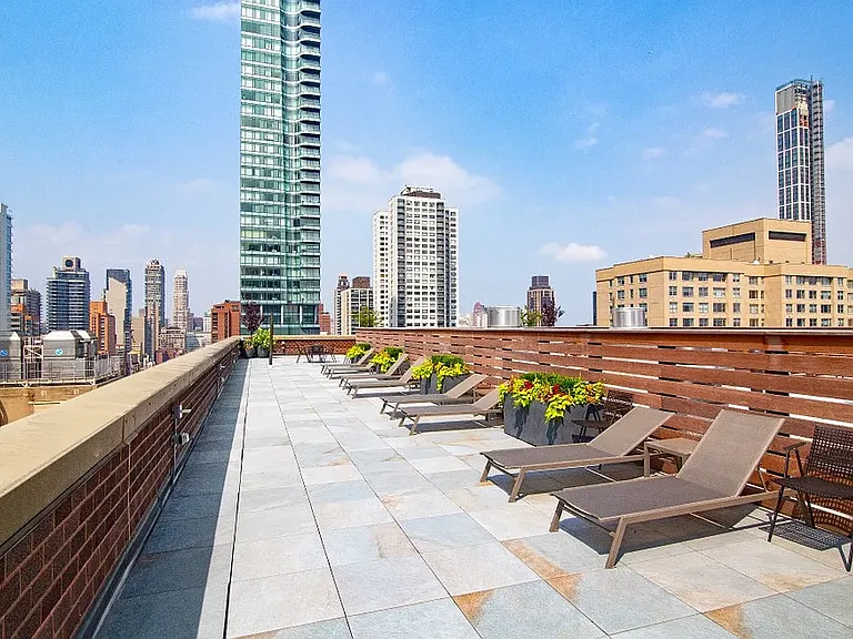 245 E 54th St #29C — Photo 8