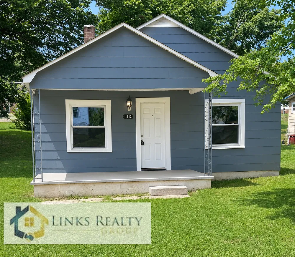 2 bed, 728 sqft, $1,072 — Photo 1