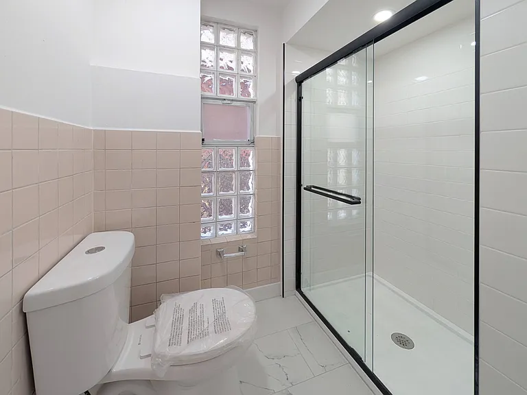 3520 S Winchester Ave #1 — Photo 8