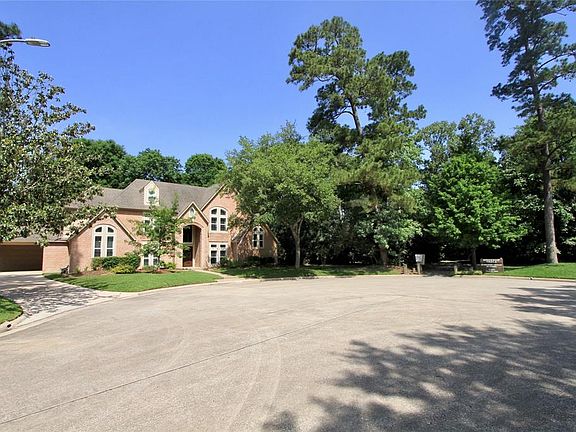 2nd image of 1819 Dewberry Brook Ct