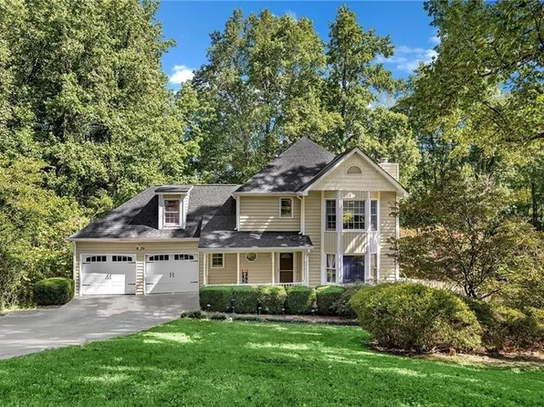 5779 Chisholm Trl, Lilburn, GA 30047