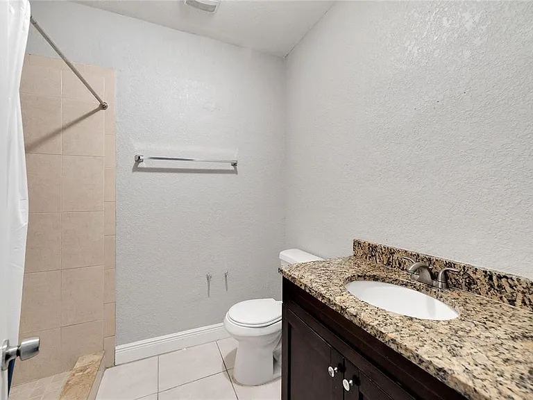 3651 Haines Rd N — Photo 27