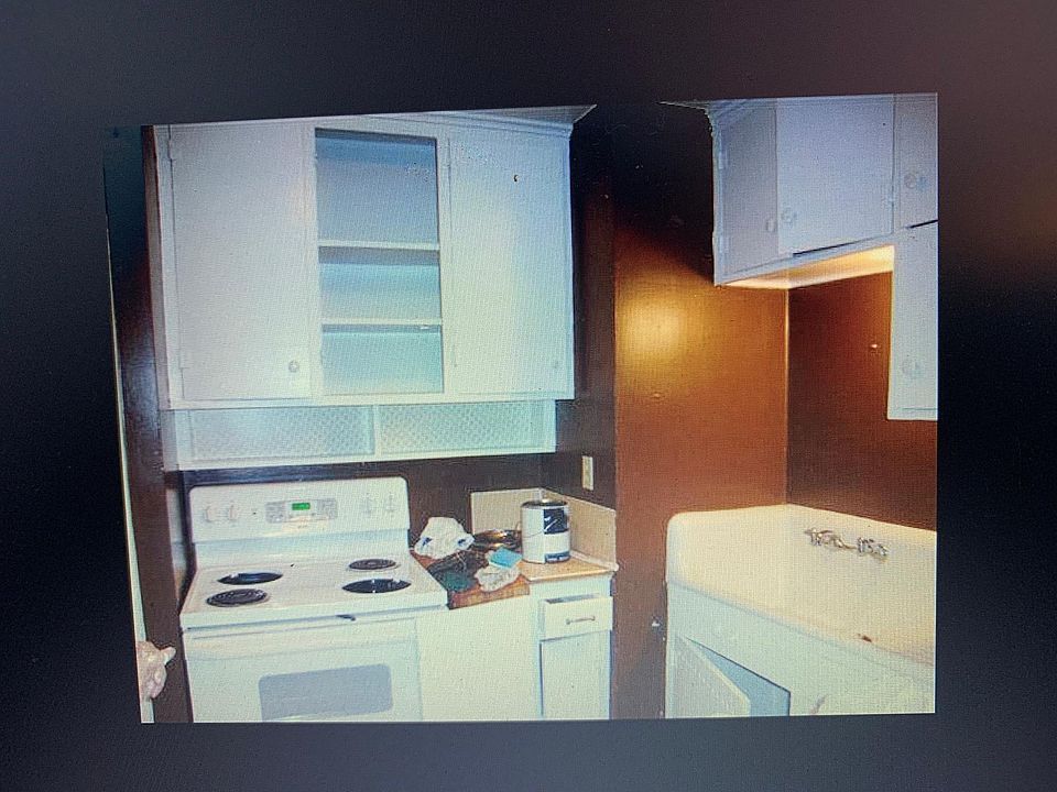 2nd image of 430 N Broad St