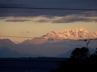 2725 Garlough Ave SW, Seattle, WA 98116