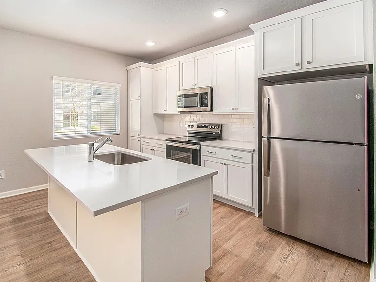 3531 E Sedge Wren Dr SW — Photo 2
