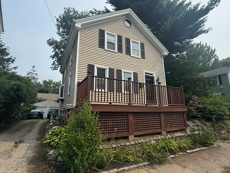 20 Lincoln Ave — Photo 25