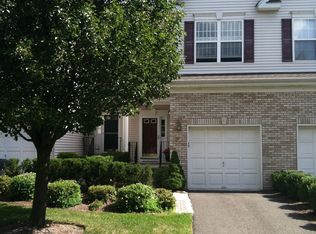 527 Coventry Dr, Nutley, NJ 07110