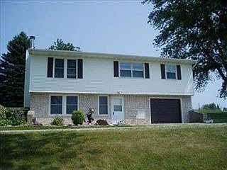 1st image of 637 S 44th Ave W