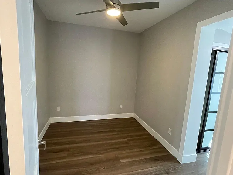 3128 Grim Ave — Photo 10