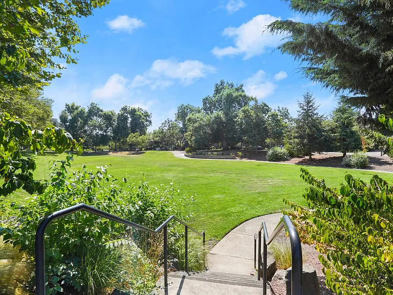 28749 SW Costa Cir E — Photo 21