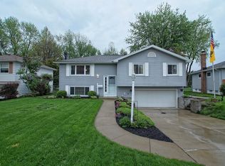 36536 Lakehurst Dr E, Eastlake, OH